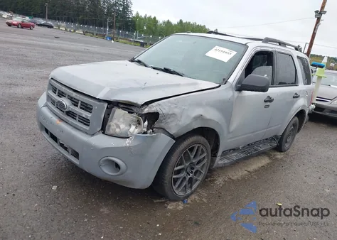 2010 Ford Escape Xlt z USA, uszkodzony, nr VIN 1FMCU9DG5AKC68511